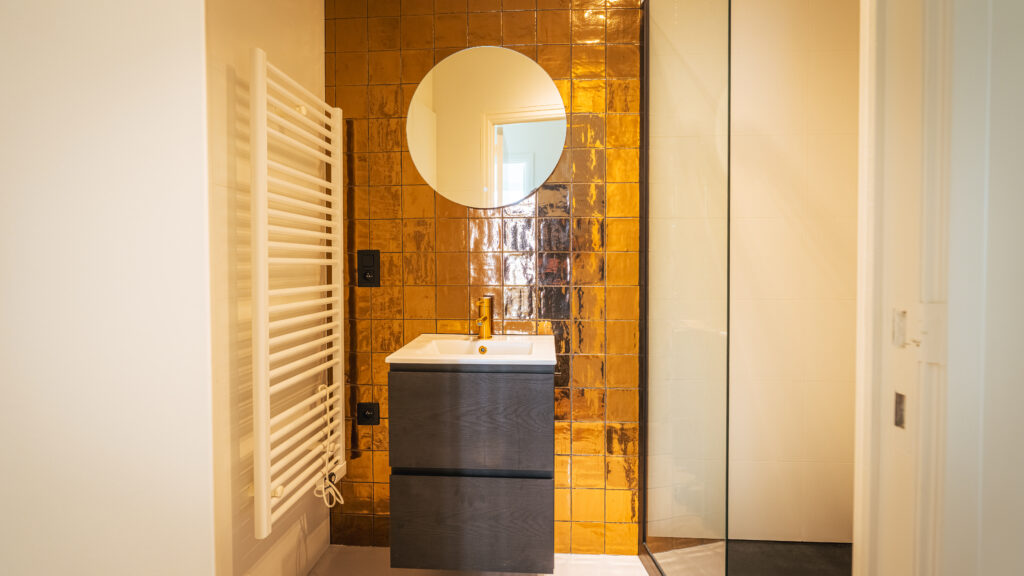 wild at sea bathroom