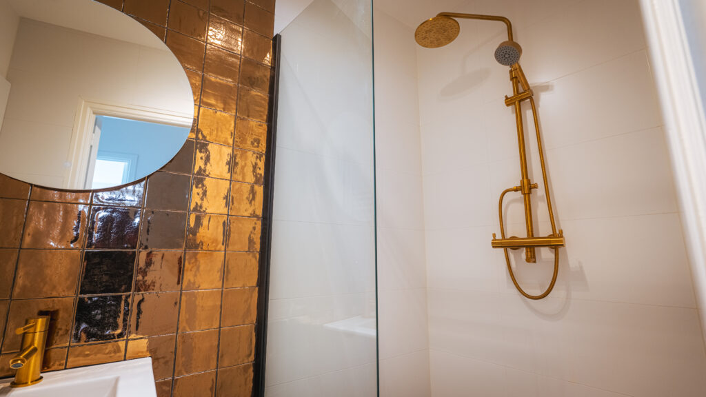 wild at sea bathroom